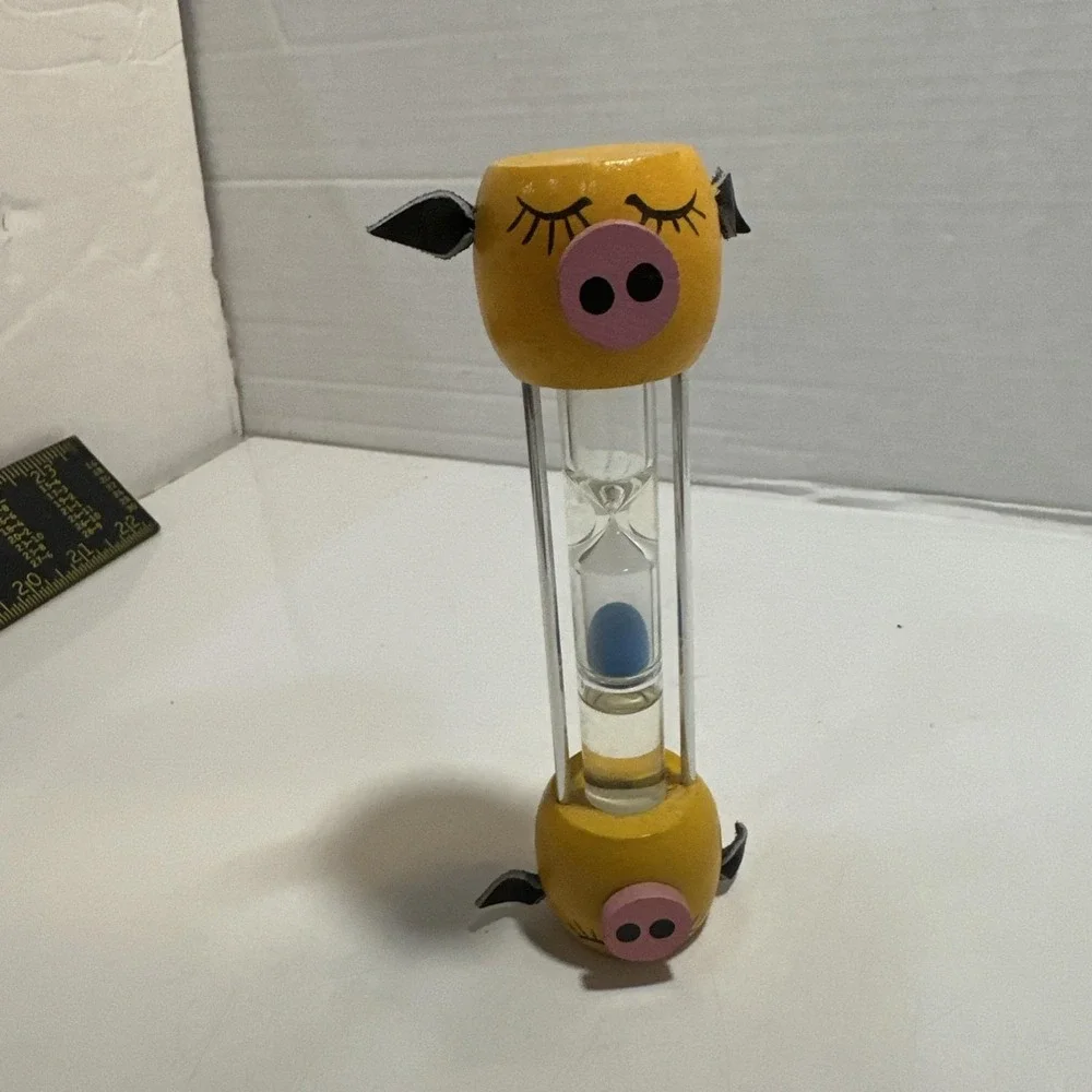 Zoomorphic Hourglass Pig Head Table Art Time Counter Vintage Design
